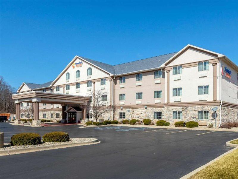 Comfort Suites Stevensville - St Joseph Exterior photo